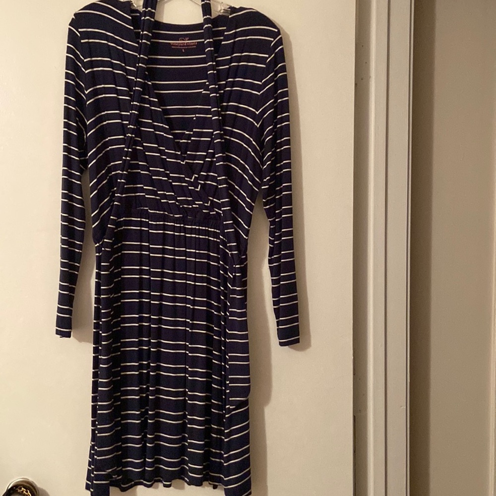 Vineyard Vines Rayon Dress!